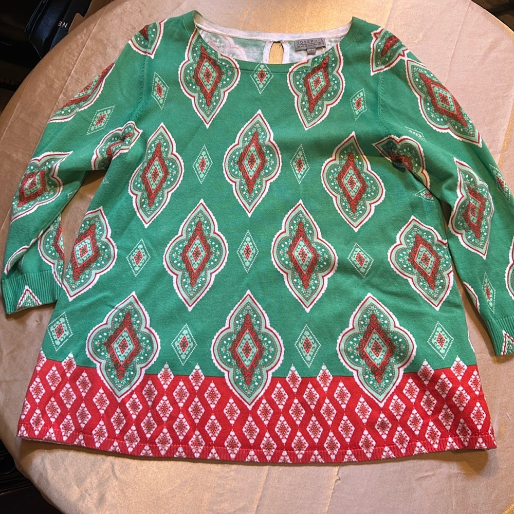 NWOT JOSEPH A RED/GREEN SWEATER L